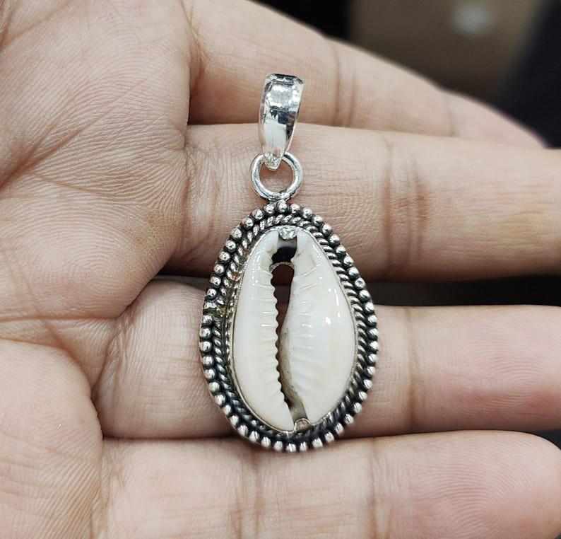 Cowrie Shell Pendant, 925 Silver Pendant, Cowrie Shell Jewelry, Women Pendant, Handmade Pendant, Dainty Pendant, Gemstone Pendant, Gift Her