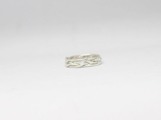 Minimalist silver ring | Minimalist | Minimalist jewelry | Dainty silver ring | Braided Silver Ring | Braided Design | Women Ring | Gift her