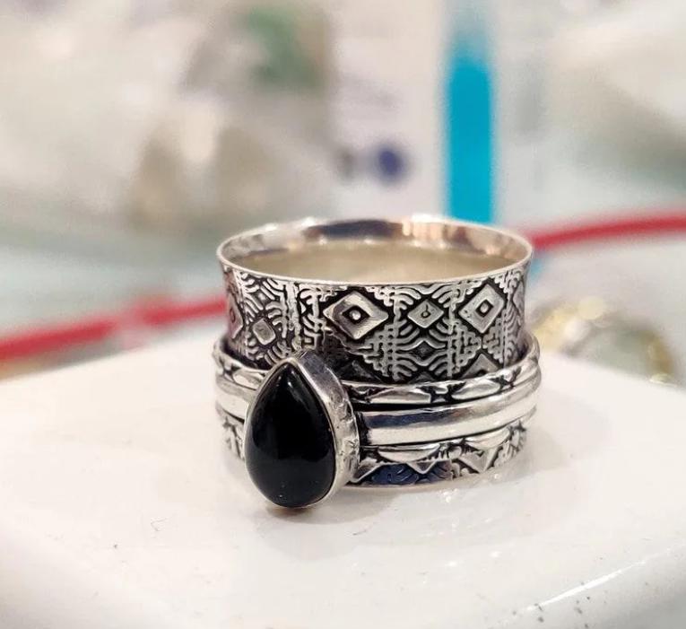 Stylish Stress Relief Black Onyx Thumb Ring, Silver Spinner Band, Gemstone Spinner Ring, Anxiety Reliever, Gemstone Ring, Handmade Onyx Ring