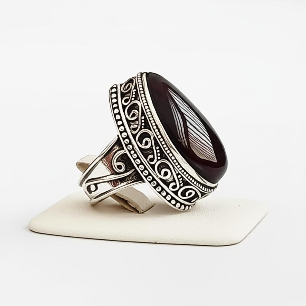 Handmade Garnet Ring - Sterling Silver - Unique Design, Natural Garnet Statement Ring - Artisan Crafted, Boho Garnet Ring - Gift for her