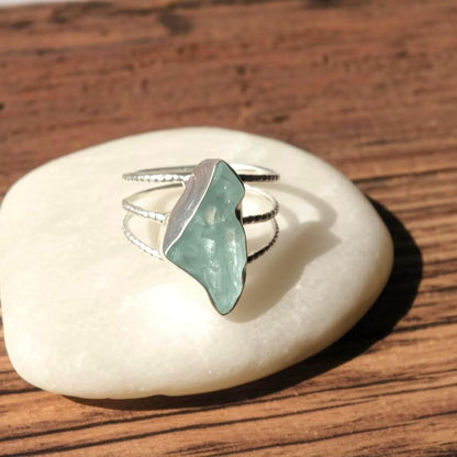 Raw Aquamarine Silver Ring, Uncut Ring, Boho Ring, Crystal Ring, Unique Ring, Rustic Ring, Raw Gemstone Silver Ring, Textured Ring, Gift her