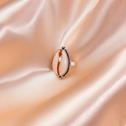 Cowrie Shell Ring, Genuine Cowrie Shell Silver Ring, Unique Shell Ring in Sterling Silver, Minimalist Cowrie Shell Ring, Handmade ring