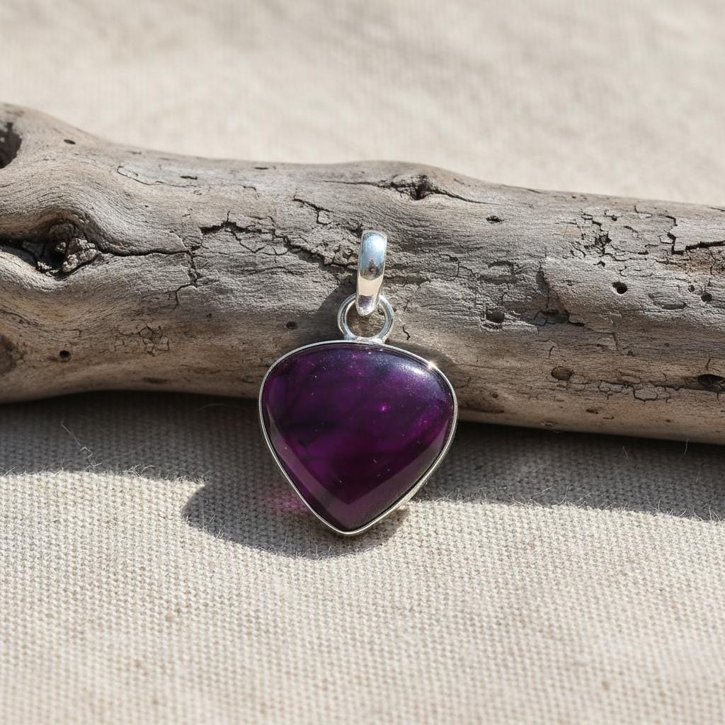 Elegant Amethyst Gemstone Pendant, 925 Silver Pendant, Handmade Pendant, Dainty Pendant, Amethyst Jewelry, Gemstone Pendant, Women Pendant