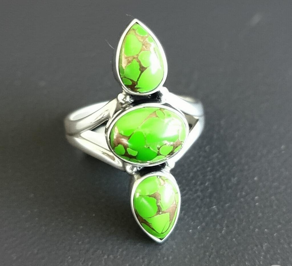 Matrix Trio Ring, Emerald Green Veined Statement Ring, Three Stone Green Matrix, Silver Ring, Handmade silver ring, Gold Gemstone Ring, Gift