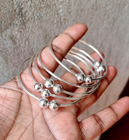 Beautiful Silver Bangle Set! Handmade 925 Sterling Silver Bangle set! 7 day Bangle! Simple Set Bangle! 7 Set Off Bangles! Stacking Bangles!