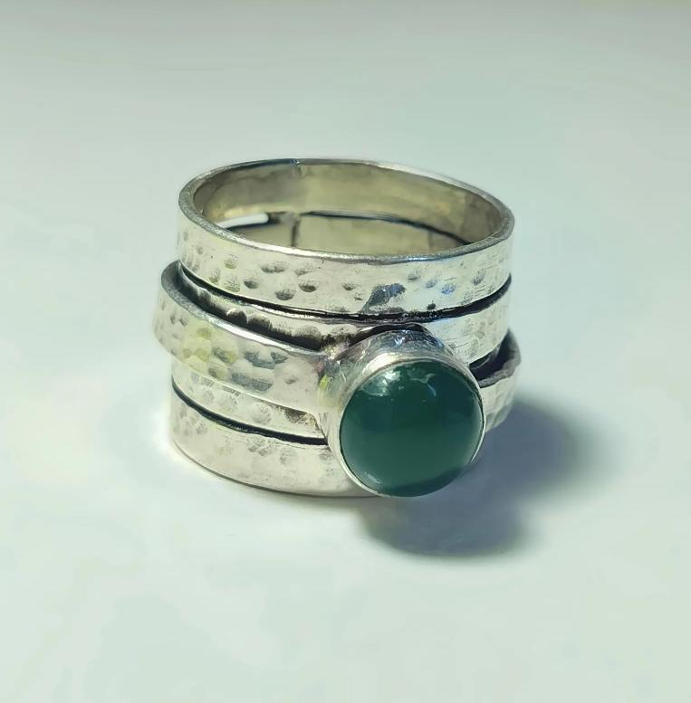 Green Onyx Spinner Ring | Sterling Silver Hammered Meditation Ring | Boho Statement Jewelry for Women | Handmade spinner ring | Anxiety Ring