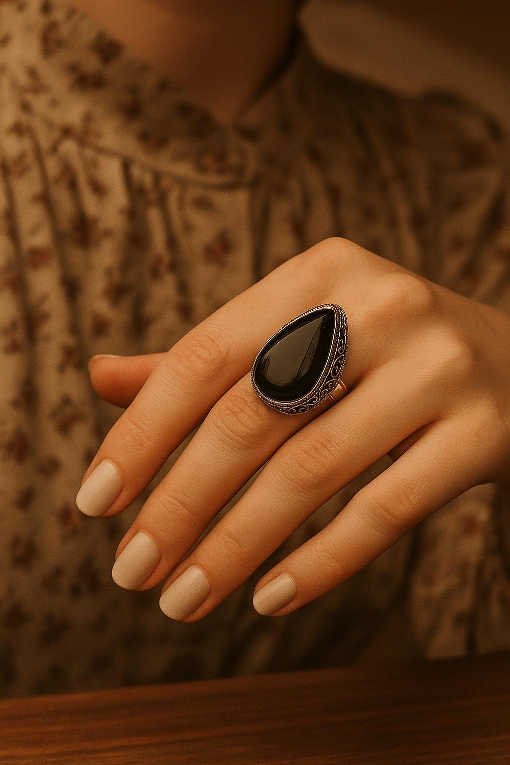 Handmade Garnet Ring - Sterling Silver - Unique Design, Natural Garnet Statement Ring - Artisan Crafted, Boho Garnet Ring - Gift for her