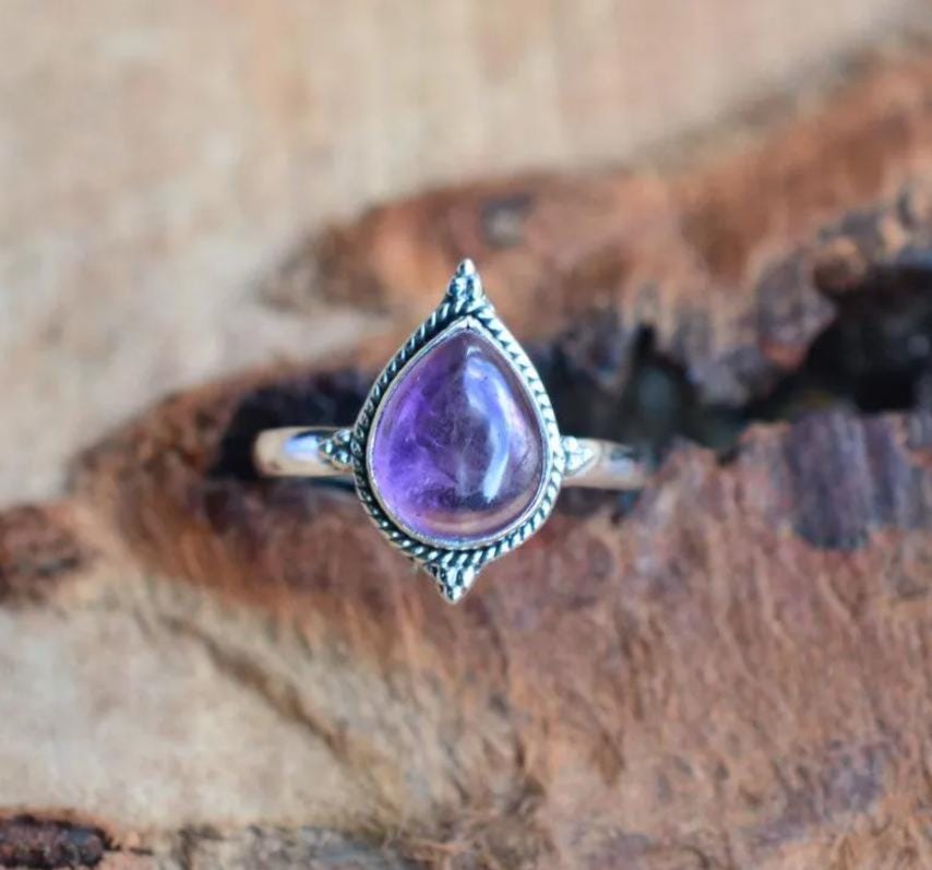 Whimsical Amethyst Gemstone Ring, Dainty Women Ring, 925 Silver Ring, Handmade Ring, Statement Ring, Natural Amethyst, Amethyst Jewelry