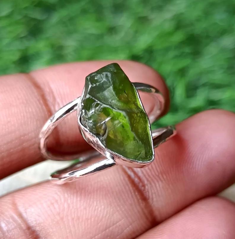Moldavite  Ring, Handmade Ring, 925 Silver Ring, Natural Moldavite , Dainty Ring, Raw Gemstone Ring, Moldavite Women Ring, Statement Ring