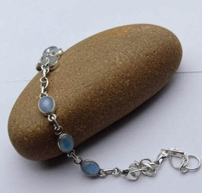 Moonstone Bracelet, White stone bracelets, Handmade Bracelet, white stone bracelet, Gift for her, Gemstone Bracelets, valentines day gift