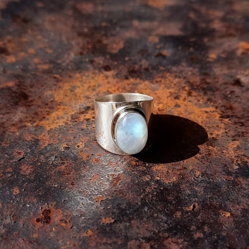 Dainty Moonstone Ring in 925 Silver - Handcrafted Elegance, Statement Jewelry for Her| Natural Moonstone - Christmas gift