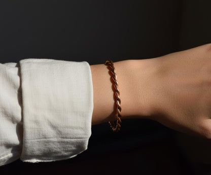 Twisted Copper Cuff, Copper Bangle, Pure copper bangle, Copper jewelry, Copper anniversary, Hammered copper, Copper cuff, Women bangle, Gift