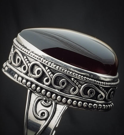 Handmade Garnet Ring - Sterling Silver - Unique Design, Natural Garnet Statement Ring - Artisan Crafted, Boho Garnet Ring - Gift for her