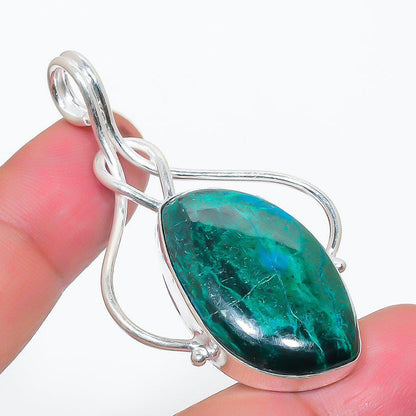 Emerald Matrix Pendant, Gemstone Pendent. Turquoise Pendent, Women Pendent, Gift for her, Silver Pendent, Gift, Handmade Pendent, For her