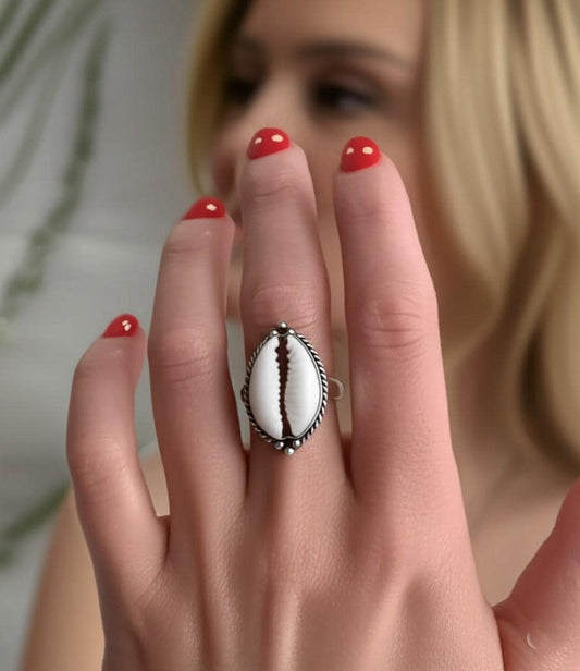 Cowrie Shell Ring, Genuine Cowrie Shell Silver Ring, Unique Shell Ring in Sterling Silver, Minimalist Cowrie Shell Ring, Handmade ring
