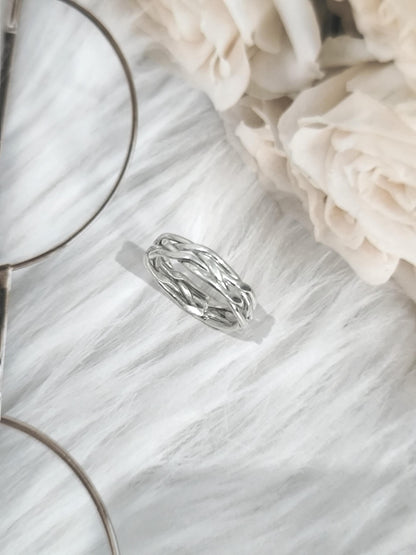 Minimalist silver ring | Minimalist | Minimalist jewelry | Dainty silver ring | Braided Silver Ring | Braided Design | Women Ring | Gift her
