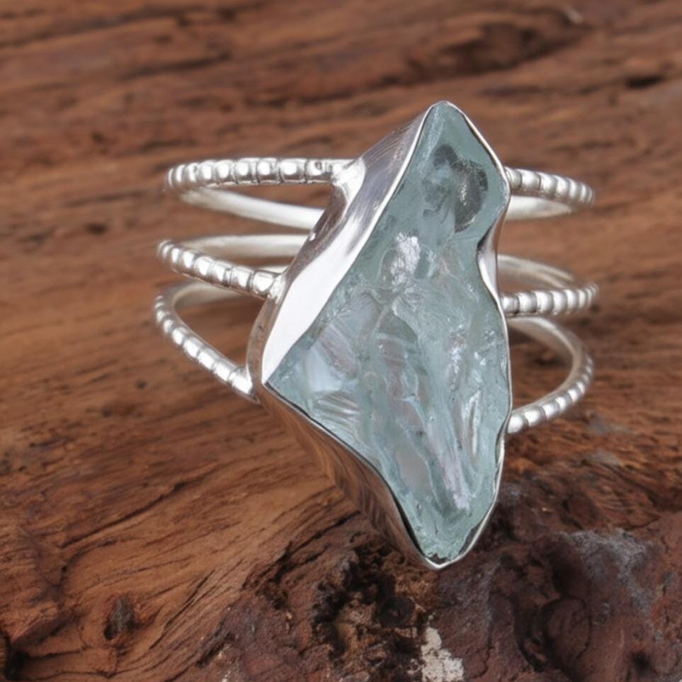 Raw Aquamarine Silver Ring, Uncut Ring, Boho Ring, Crystal Ring, Unique Ring, Rustic Ring, Raw Gemstone Silver Ring, Textured Ring, Gift her
