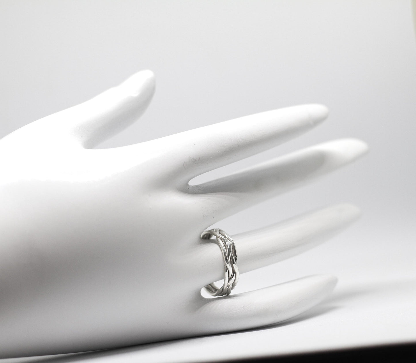 Minimalist silver ring | Minimalist | Minimalist jewelry | Dainty silver ring | Braided Silver Ring | Braided Design | Women Ring | Gift her