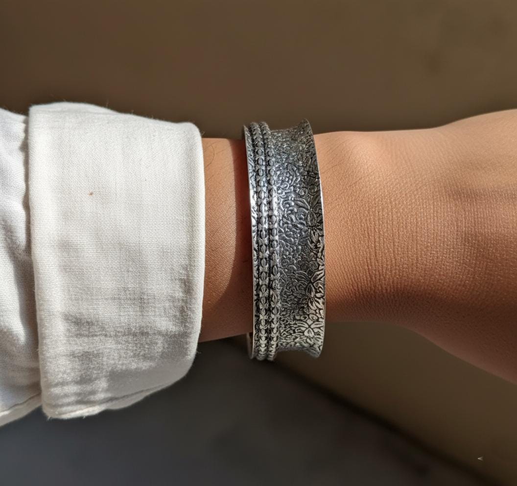 Silver Spinner Bangle, Sterling Silver Meditation Ring, Engraved Worry Bangle, Anxiety Relief Jewelry, Wide Band Boho Gift for Her