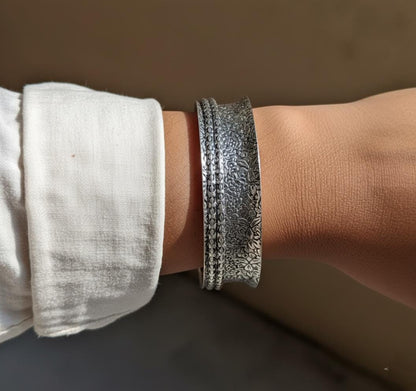 Silver Spinner Bangle, Sterling Silver Meditation Ring, Engraved Worry Bangle, Anxiety Relief Jewelry, Wide Band Boho Gift for Her