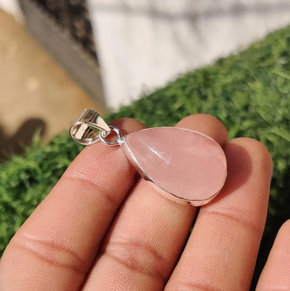 Rose Quartz Pendant, Women Pendant, Handmade Pendant, Natural Rose Quartz, Dainty Pendant, Gemstone Pendant, Statement Pendant, Boho Pendant