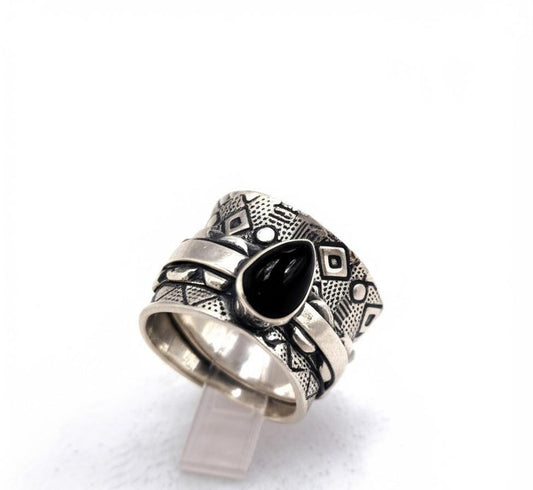 Stylish Stress Relief Black Onyx Thumb Ring, Silver Spinner Band, Gemstone Spinner Ring, Anxiety Reliever, Gemstone Ring, Handmade Onyx Ring