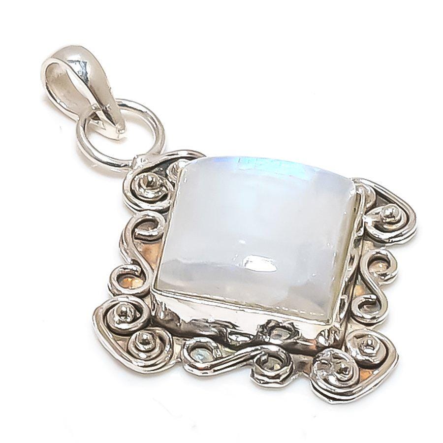 Lunar Glow Pendant, Moonstone Pendent, Handmade Pendent, Classic Pendent, Gift for mom, Gift for her, Gift her, White necklace