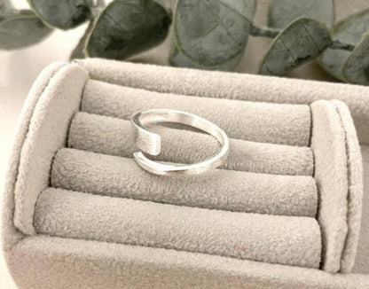 Minimalist Ring, Delicate Thin Band Silver Ring, Chic 925 Silver Wrap Ring, Thin Band Silver Ring, Silver Ring, Unique Ring, Cuff ring, Gift