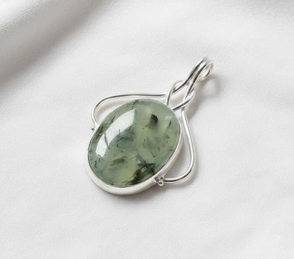 Prehnite and Actinolite Oval Silver Pendant, Handmade Pendant, Transparent Pendant, Beautiful Pendant, Gift for her, Prehnite pendant, Gift