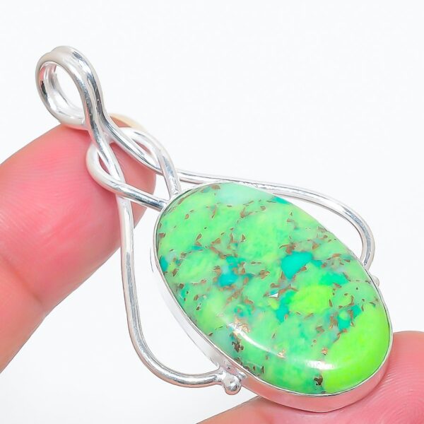 Turquoise cabochon Pendent