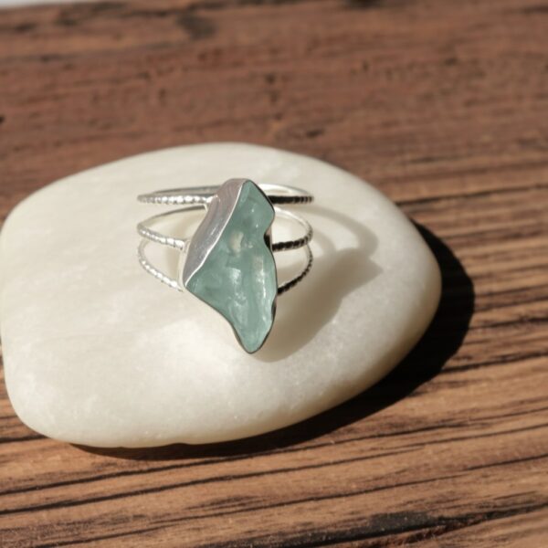 Raw Aquamarine Silver Ring, Uncut Ring, Boho Ring, Crystal Ring, Unique Ring, Rustic Ring, Raw Gemstone Silver Ring, Textured Ring, Gift her