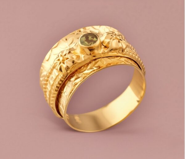 Boho Spinner Ring with Peridot, Textured Gold Band, Anxiety Relief Jewelry, Peridot Gold Ring, Floral Engraved Spinner, August Birthstone - Image 6
