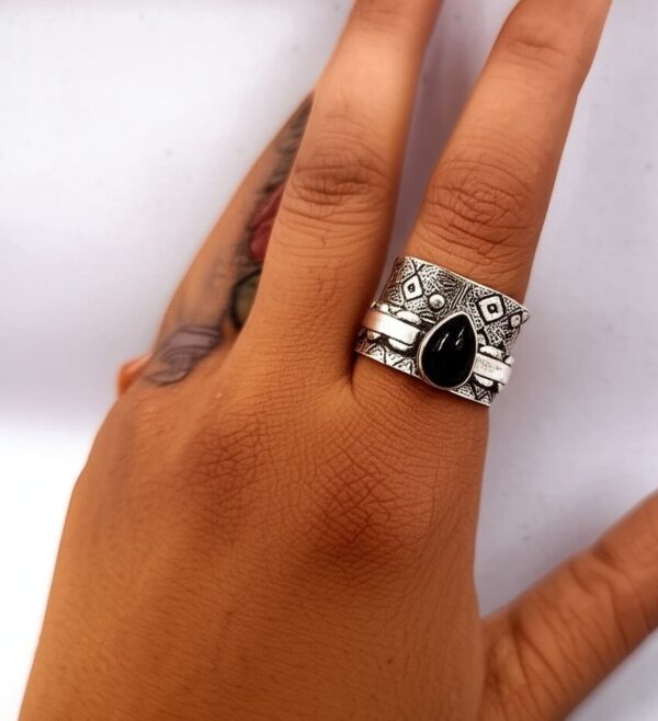 Stylish Stress Relief Black Onyx Thumb Ring, Silver Spinner Band, Gemstone Spinner Ring, Anxiety Reliever, Gemstone Ring, Handmade Onyx Ring - Image 2