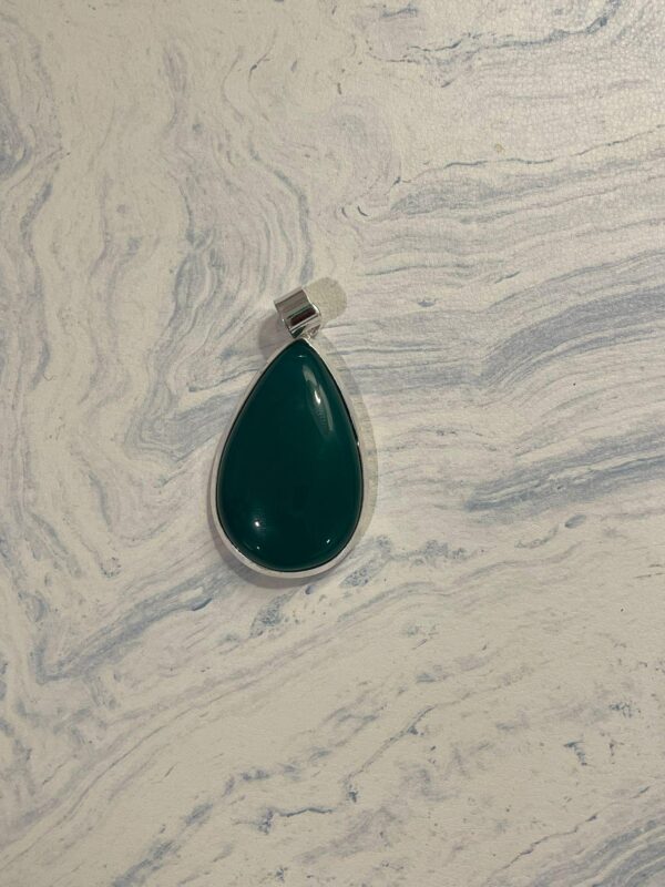 Green Chalcedony Pendant, Chalcedony Pendant, Gemstone Pendant, Teardrop Pendant, Gift for Her, Handmade Pendant, Green stone, Green pendant