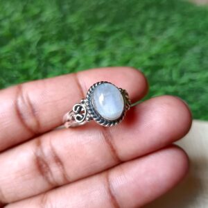 Moonstone Ring, Handmade Ring, 925 Silver Ring, Gemstone Ring, Natural Moonstone, Dainty Ring, Moonstone Jewelry, Statement Ring,Best Seller